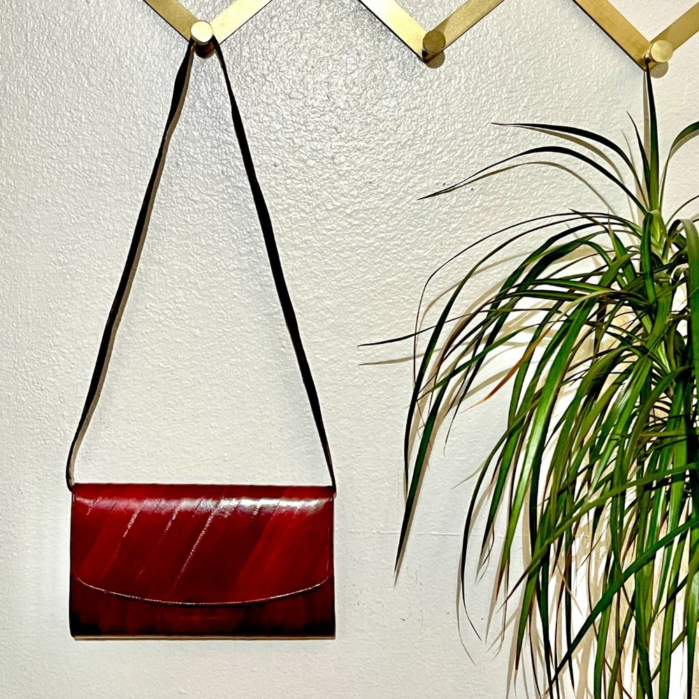 Vintage Victory Genuine Eel Skin Clutch Purse